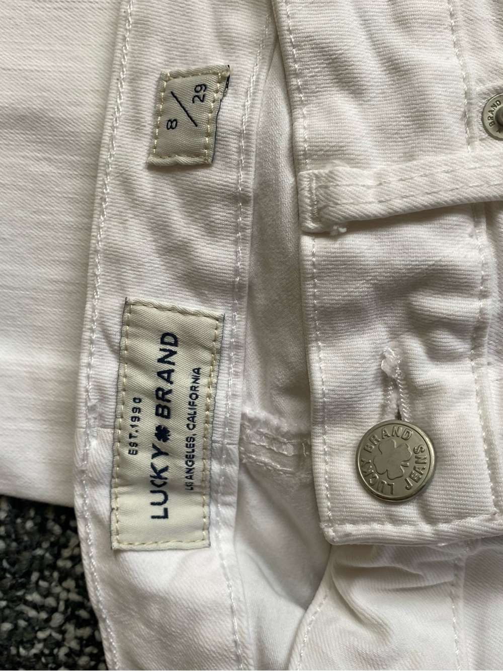 Lucky Brand White Denim Jeans 8/29 - Picture 4 of 4